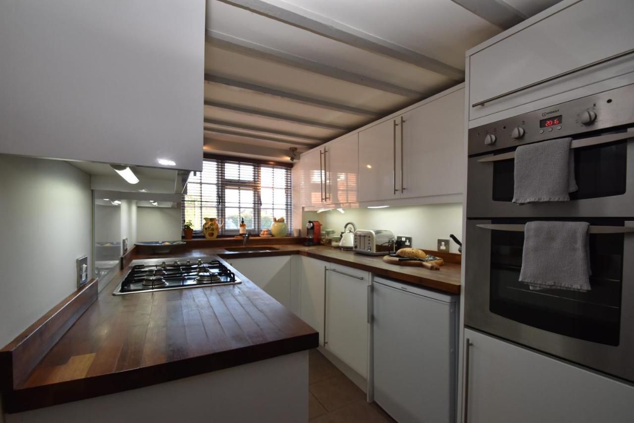 Pett Rose Mullion Cottage מראה חיצוני תמונה