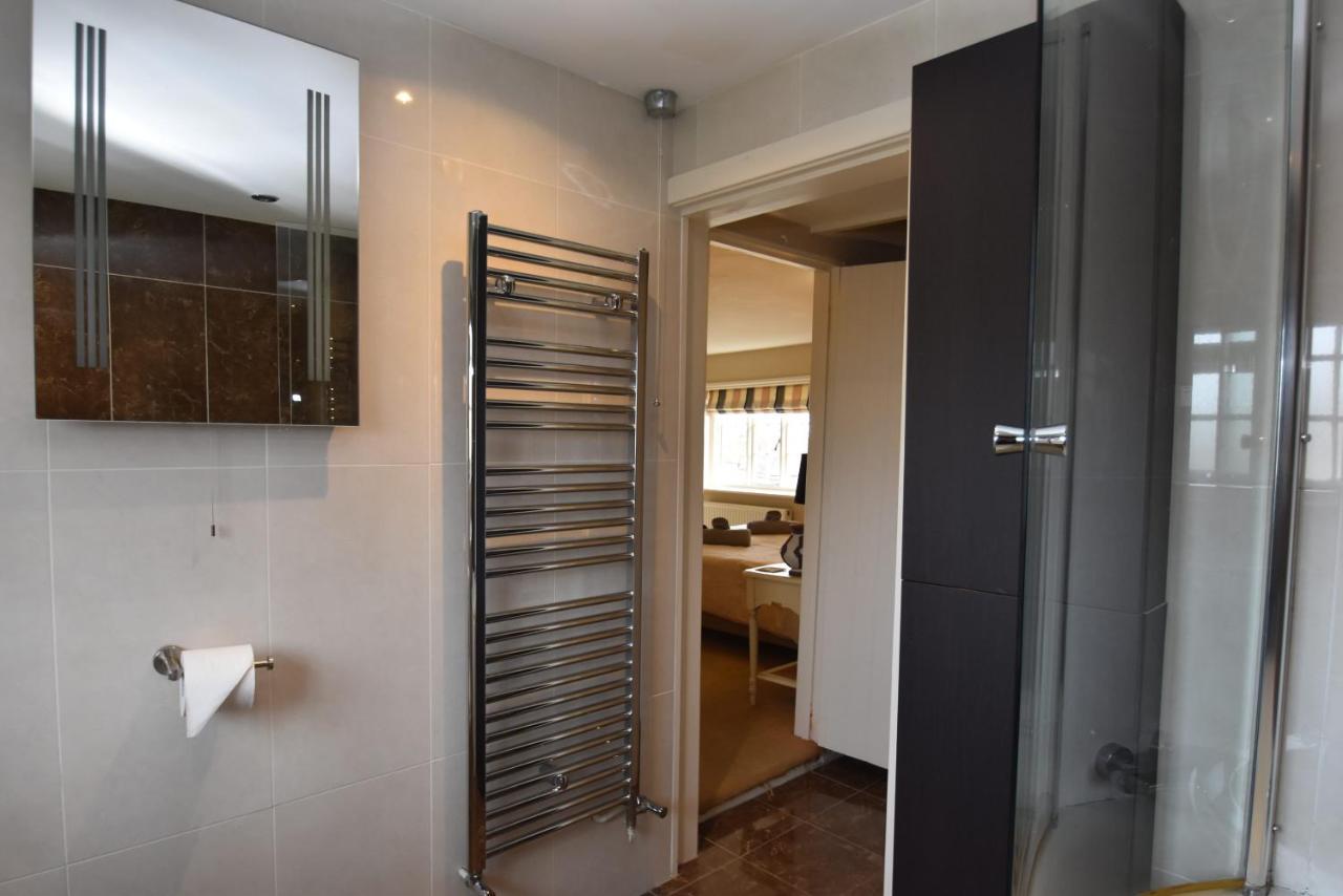 Pett Rose Mullion Cottage מראה חיצוני תמונה